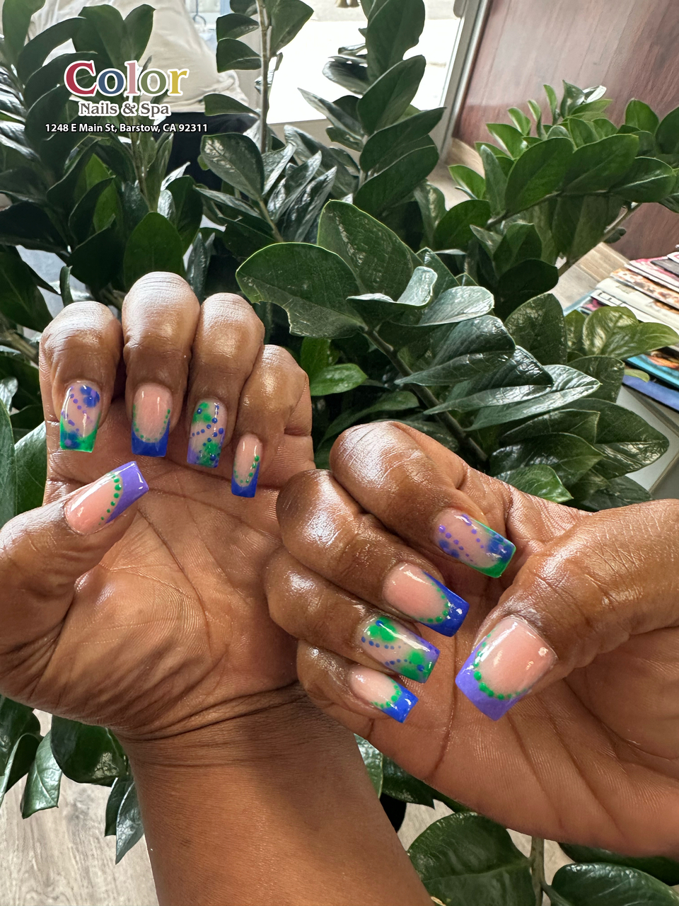 Color Nails & Spa