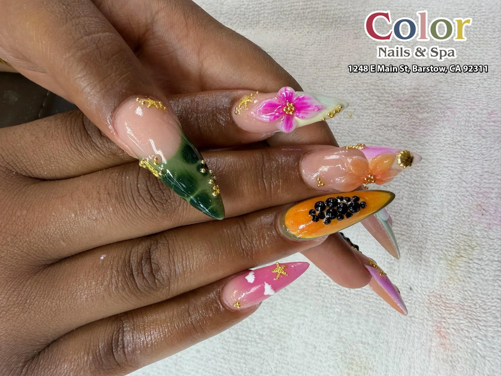 Color Nails & Spa