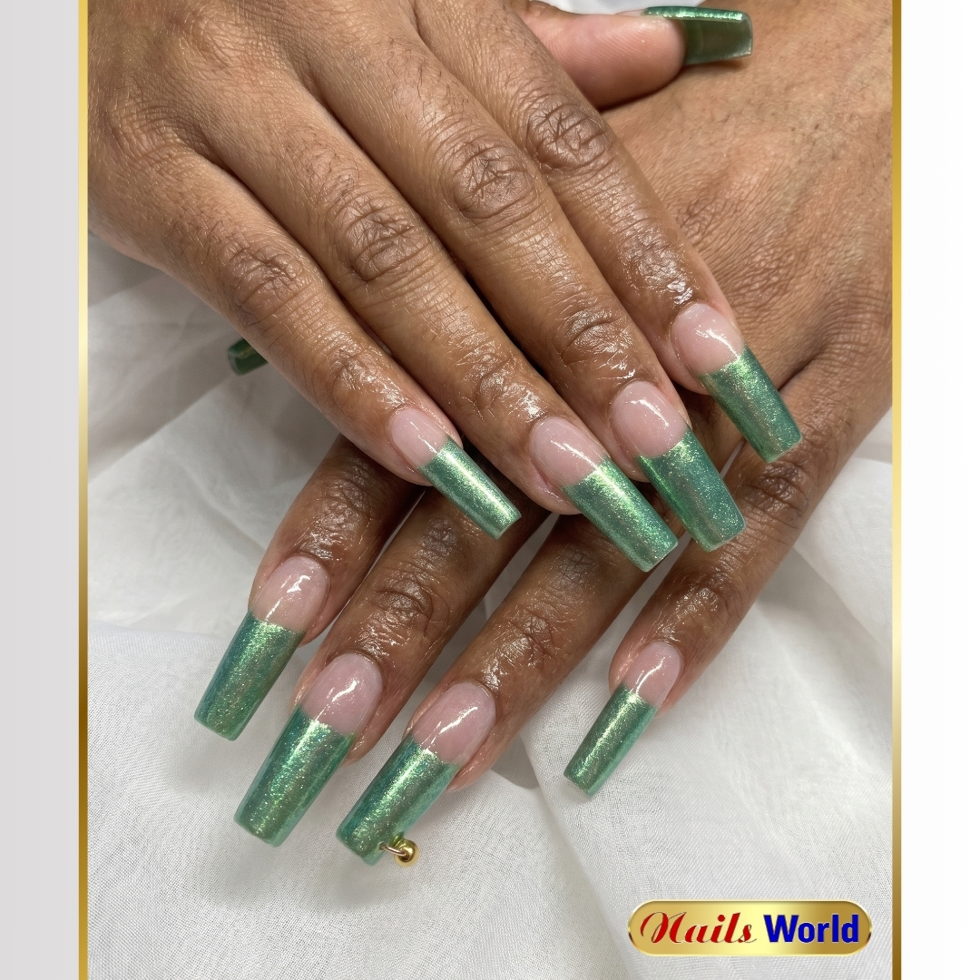 Nails World