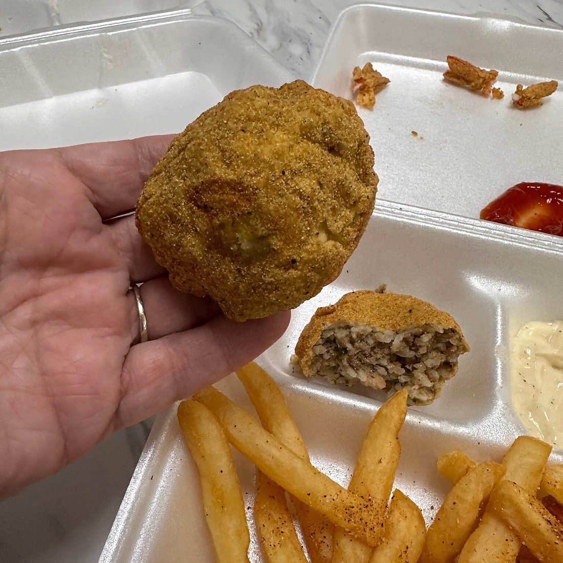 Kajun Seafood & Wings LLC (4)