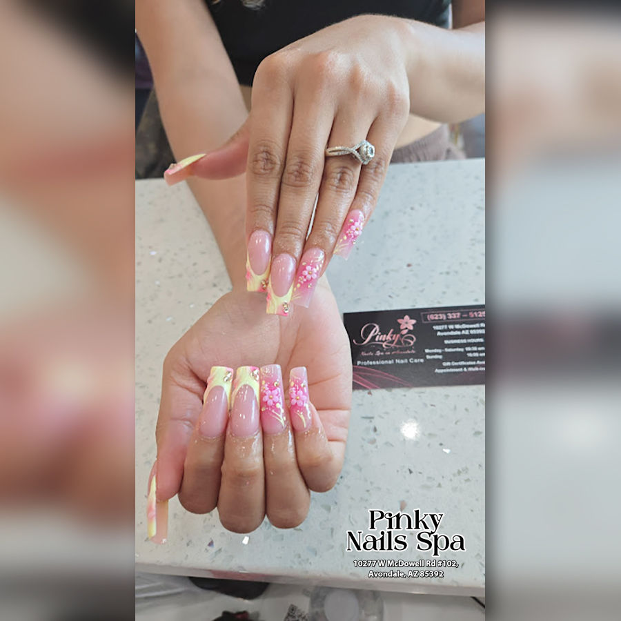 Pinky Nails & Spa (1)