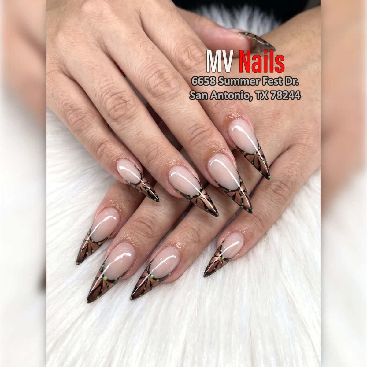  MV Nails