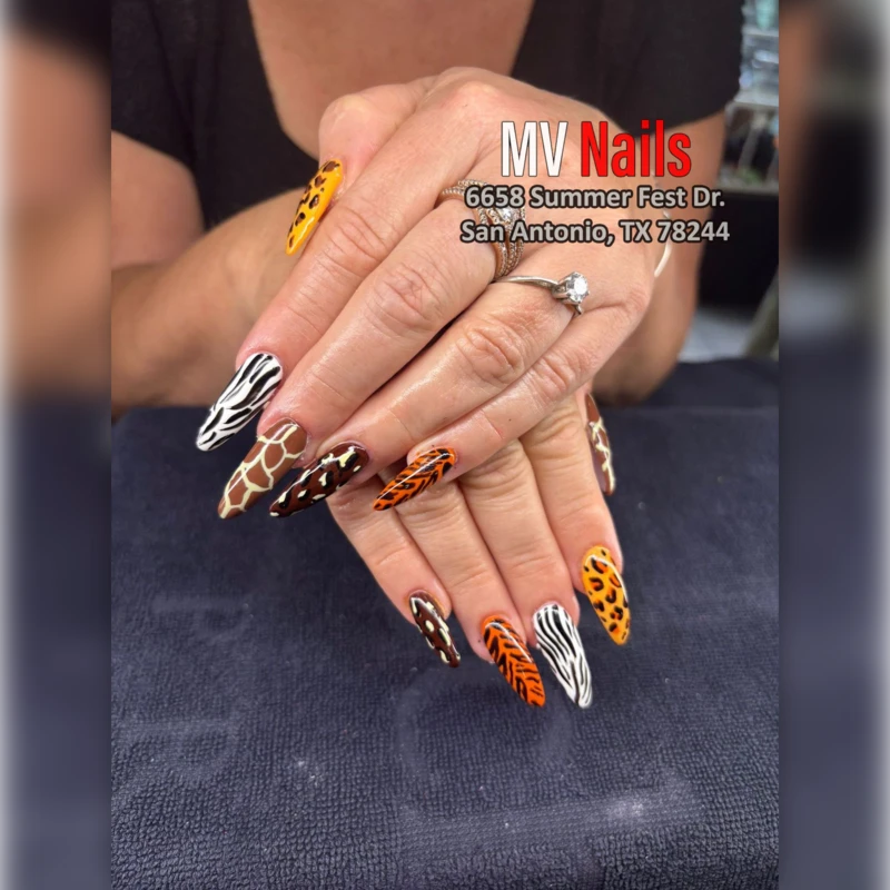  MV Nails