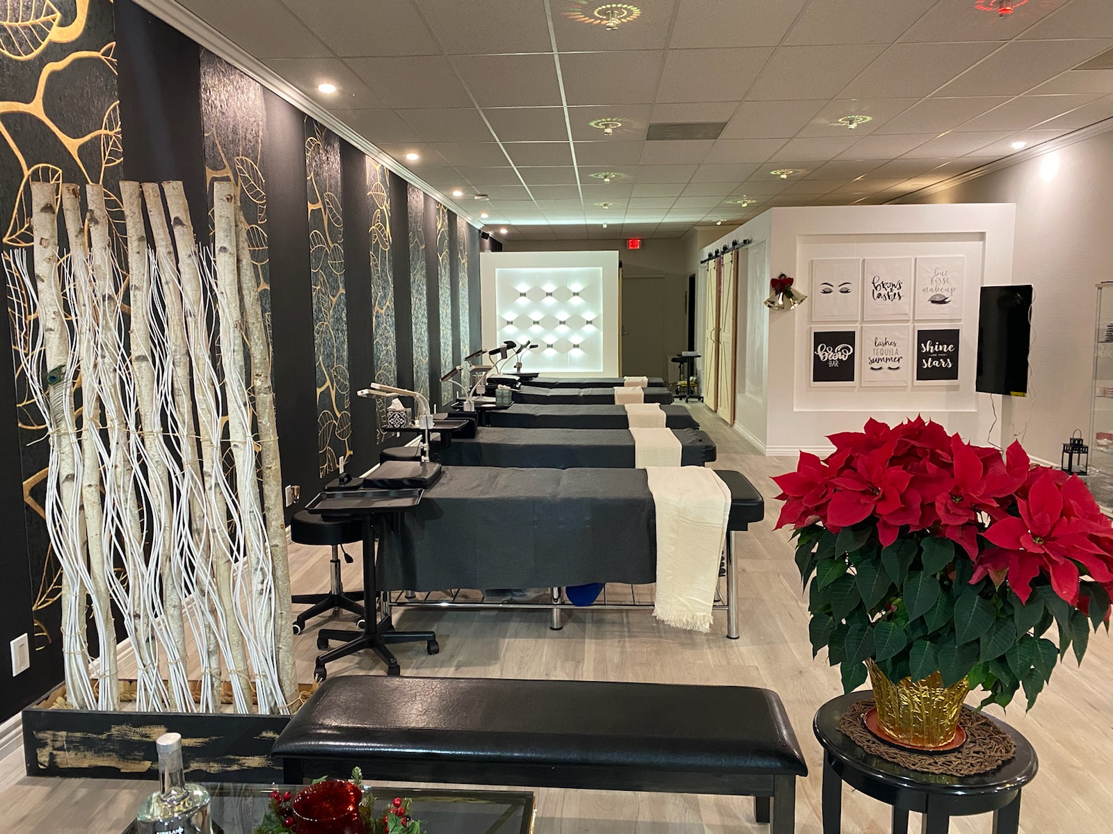 Nail Salon