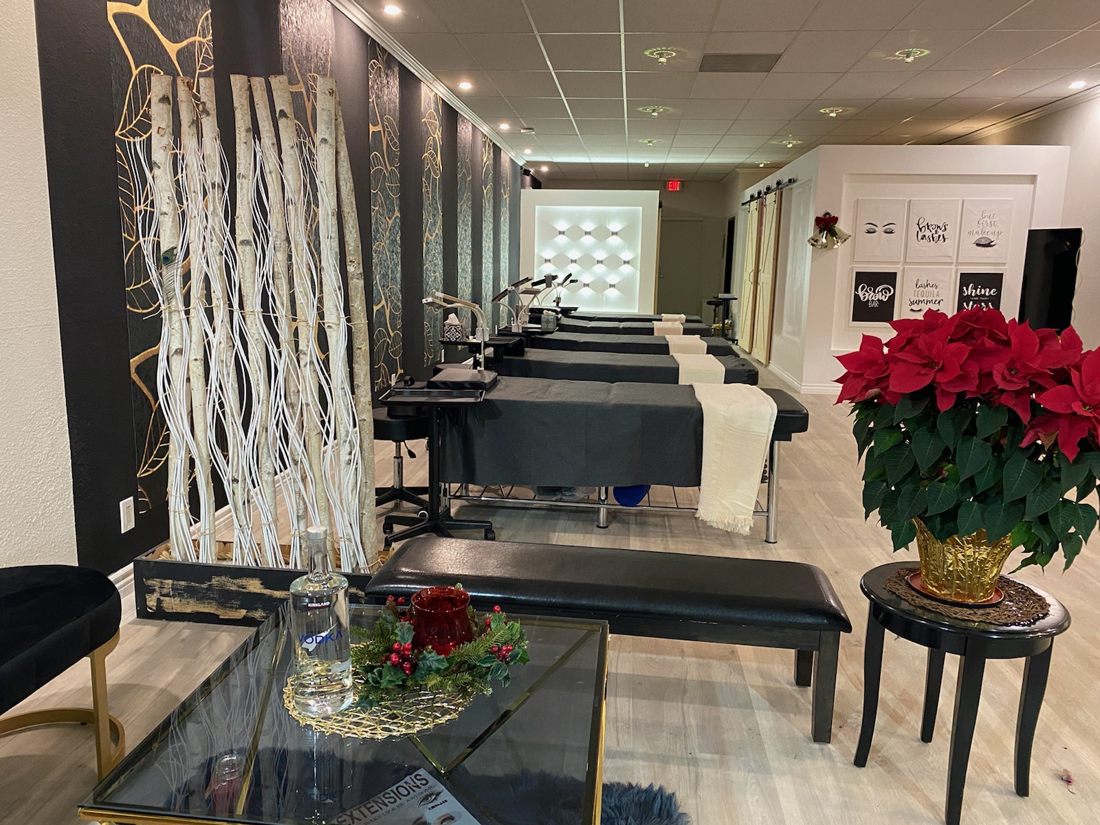 Nail Salon