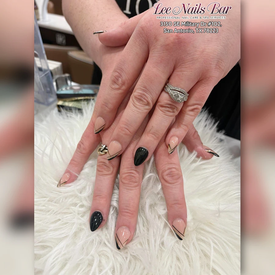 LEE NAILS BAR 