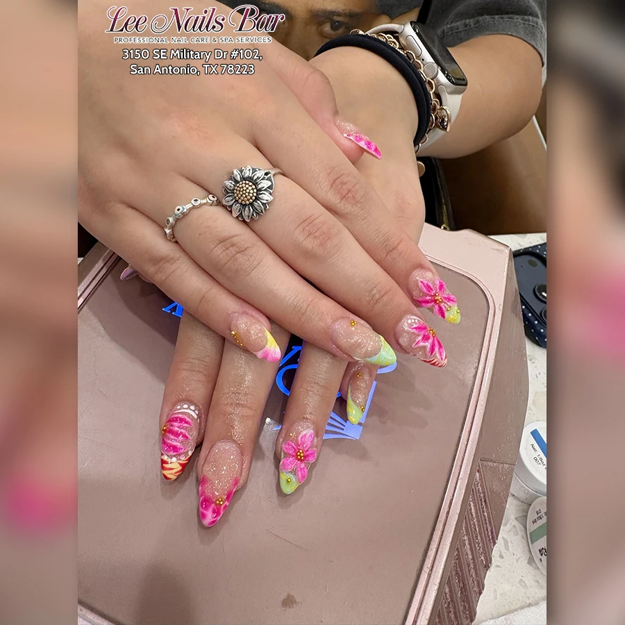 LEE NAILS BAR 