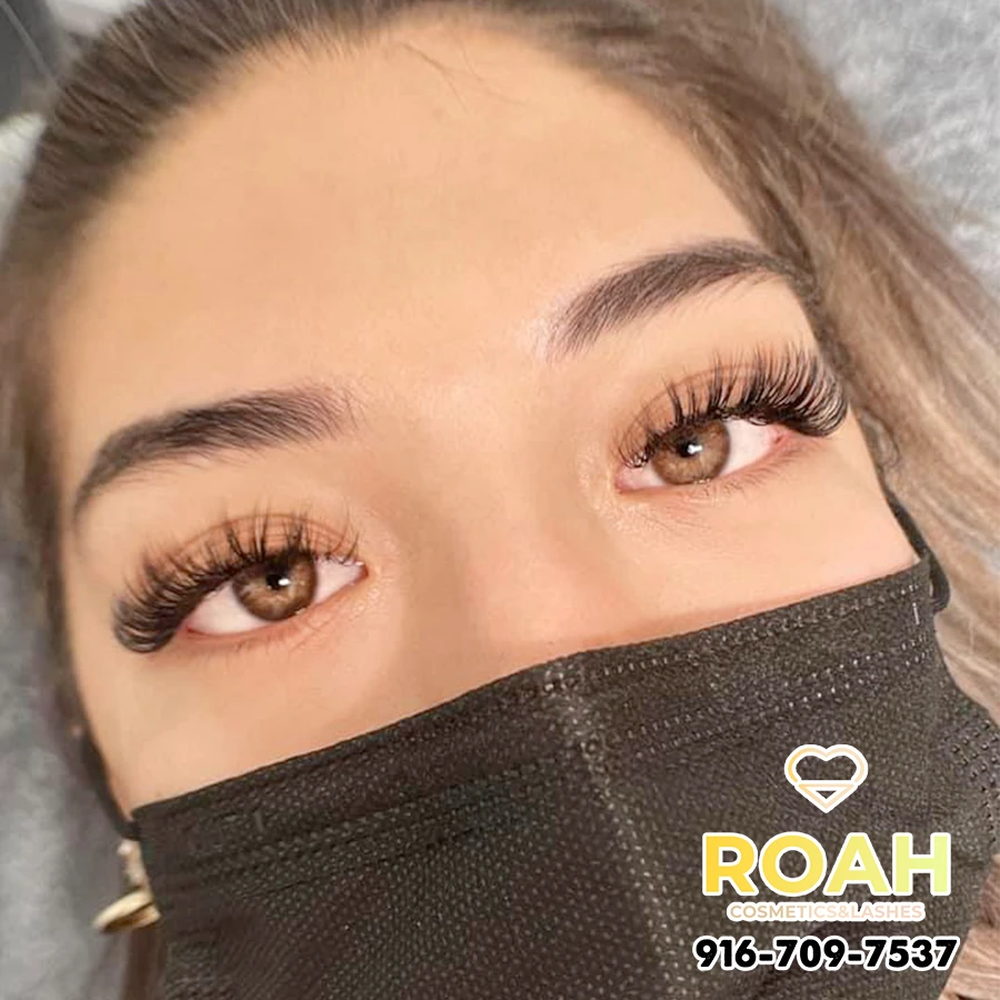 Roah Cosmetics and Lashes
