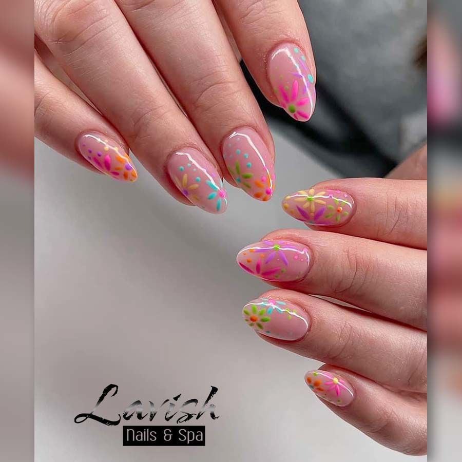 Lavish Nails and Spa in Auburn, CA 95603 (2)