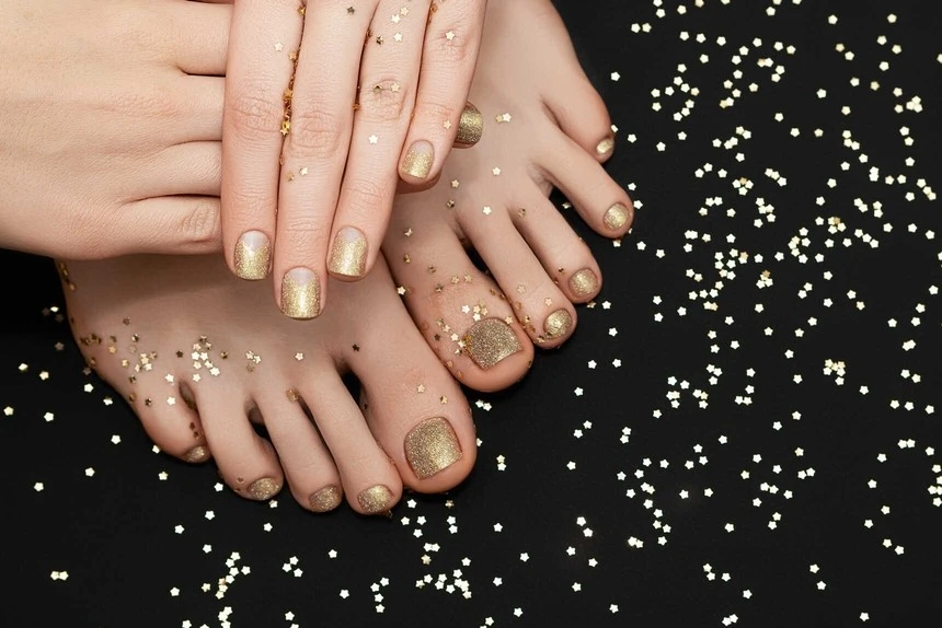 VIP - MANICURE & PEDICURE