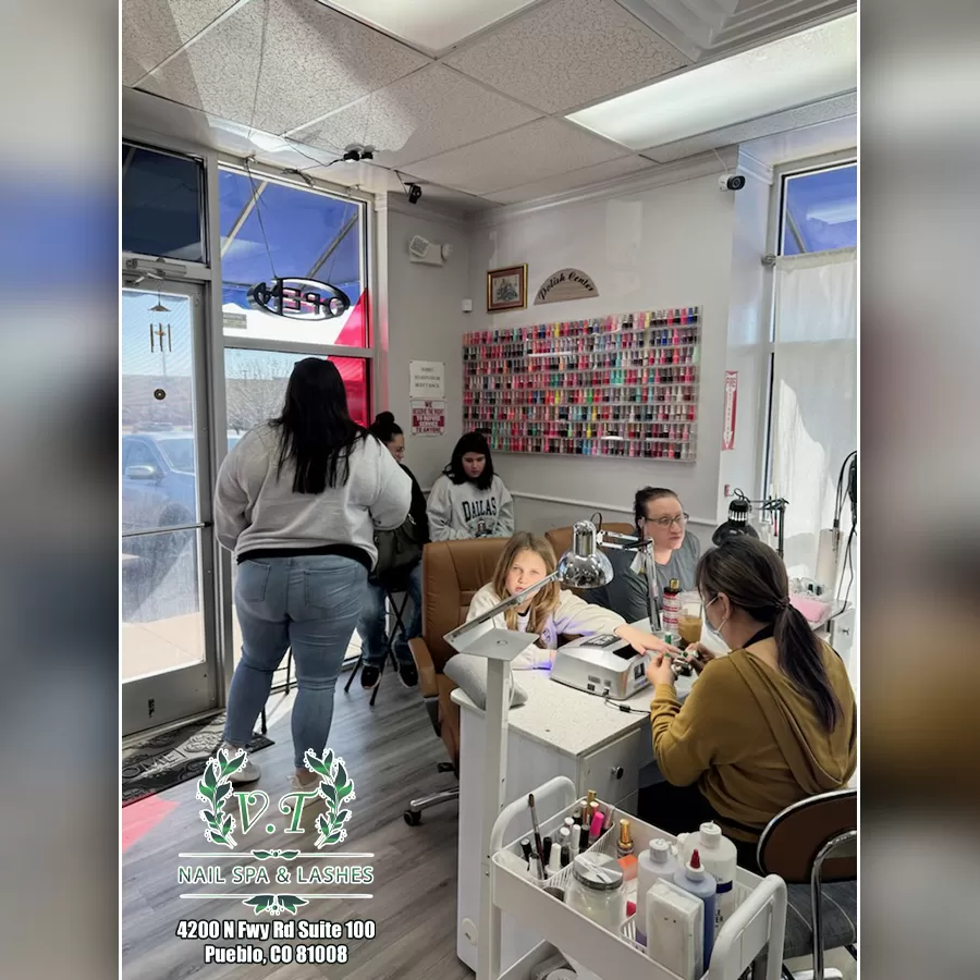 VT NAIL SPA & LASHES salon in Pueblo, CO 81008