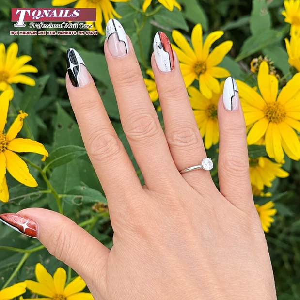 TQ Nails