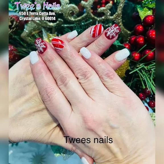 LUXURY PEDICURE LOUNGE AT COCO NAIL BAR CRYSTAL LAKE