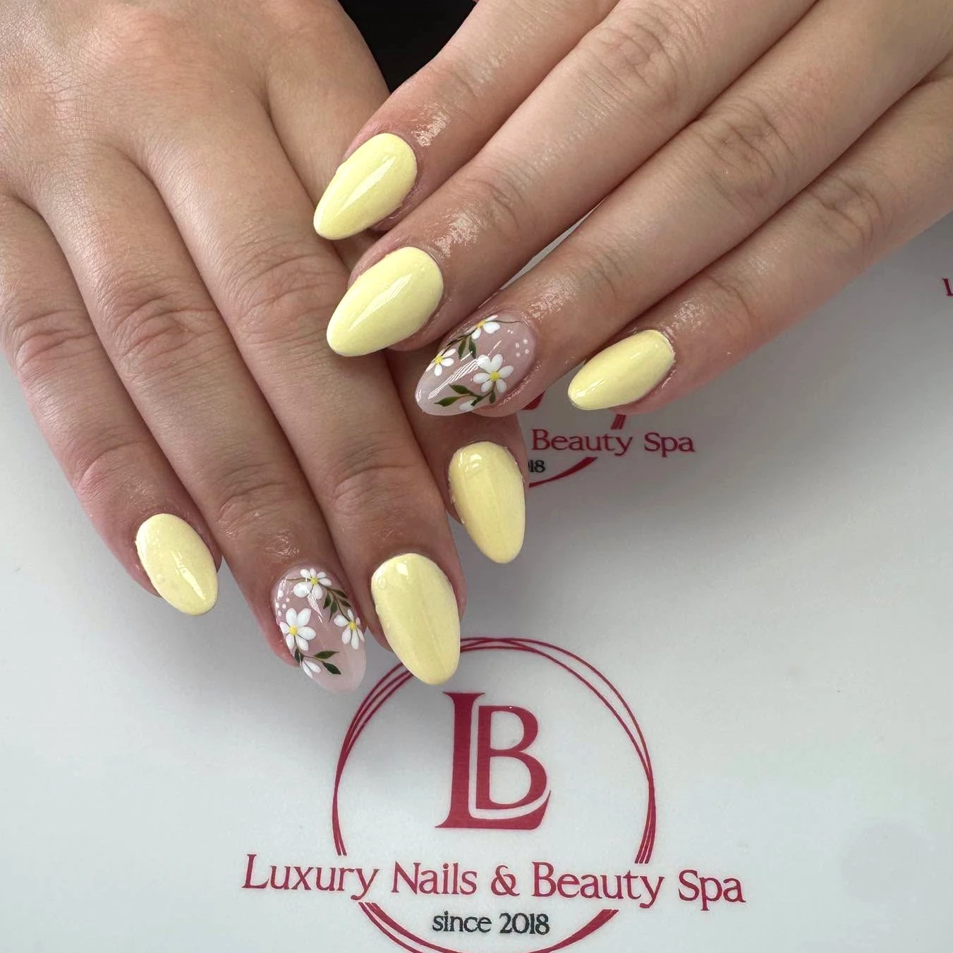 Trending August Nail Looks