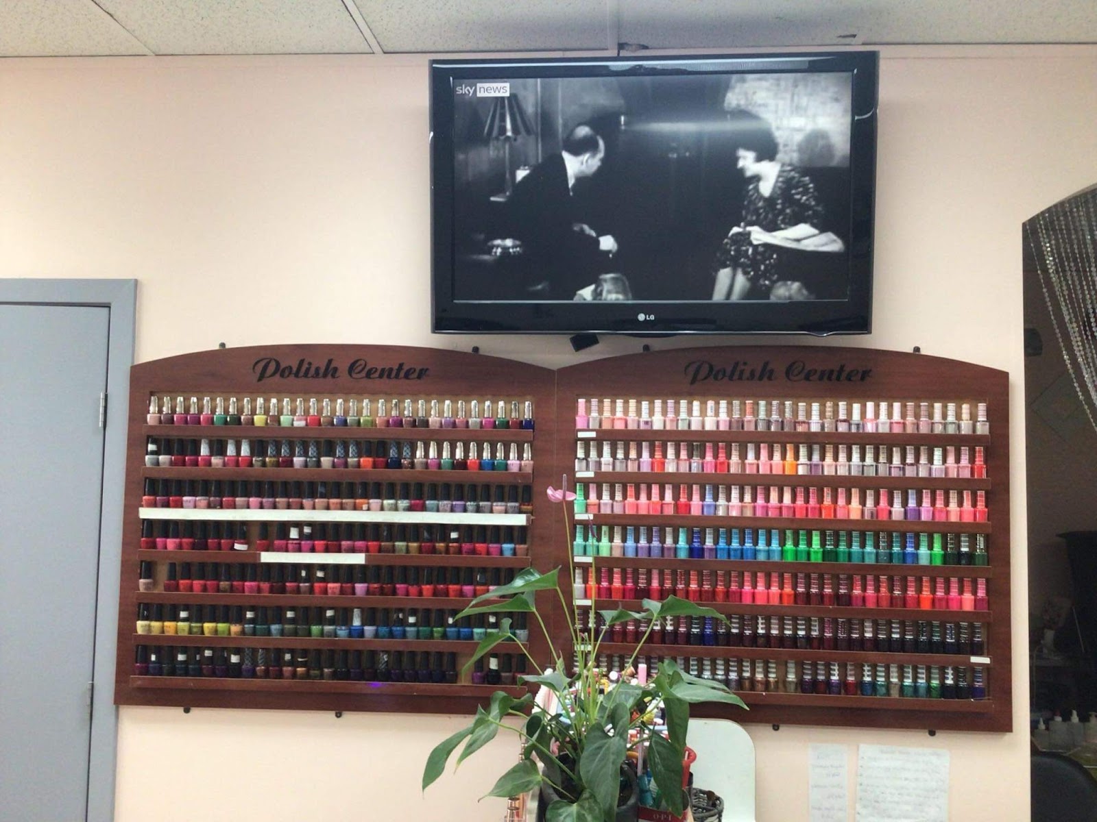 Nail salon Vancouver - Sparkle Nails in Vancouver, BC - Fairview