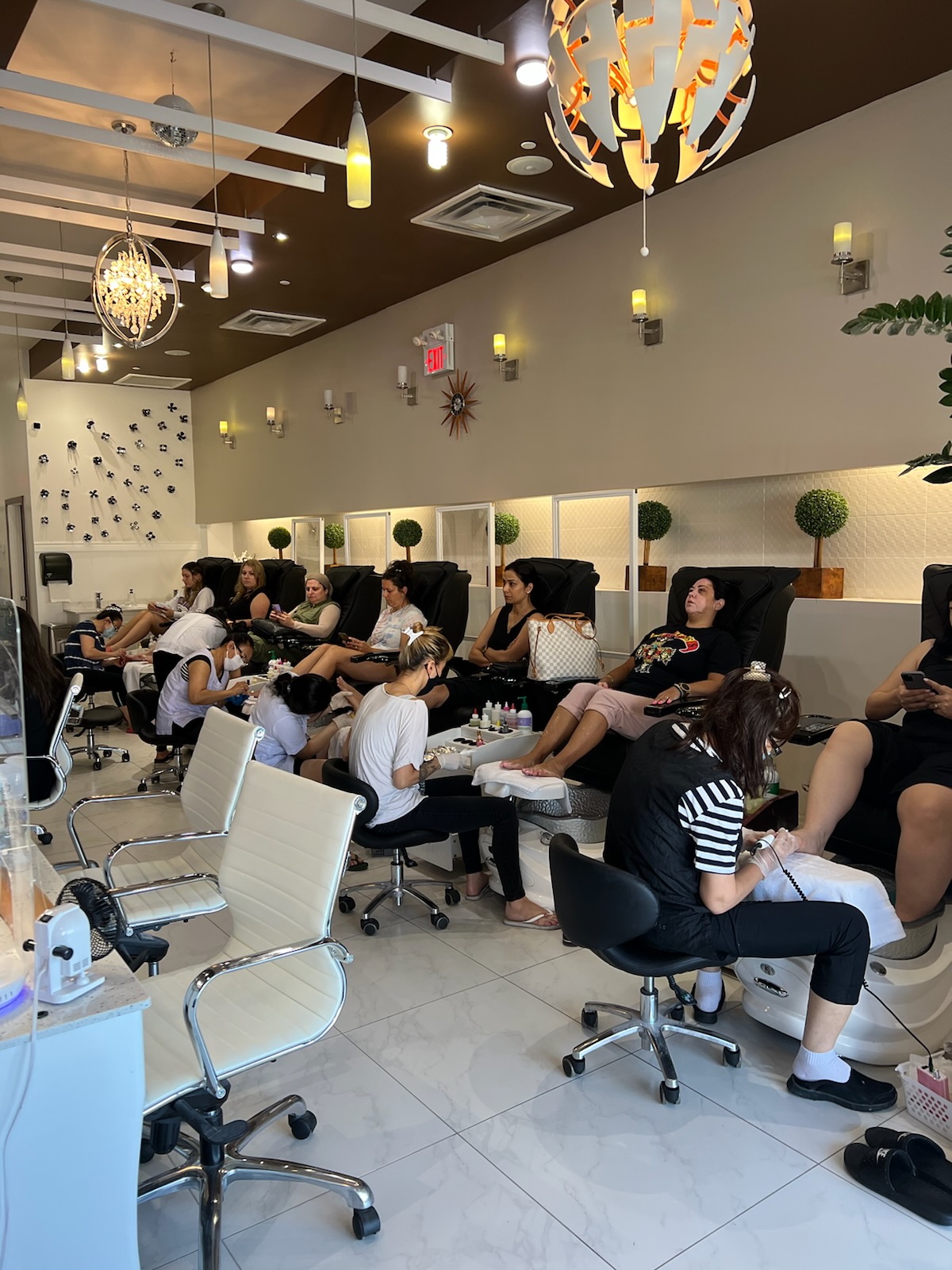 Nail Salon Nail Salon