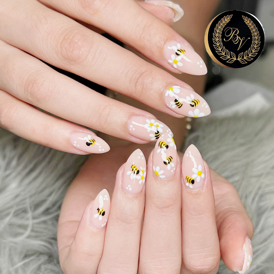 BV NAILS & LOUNGE (1)