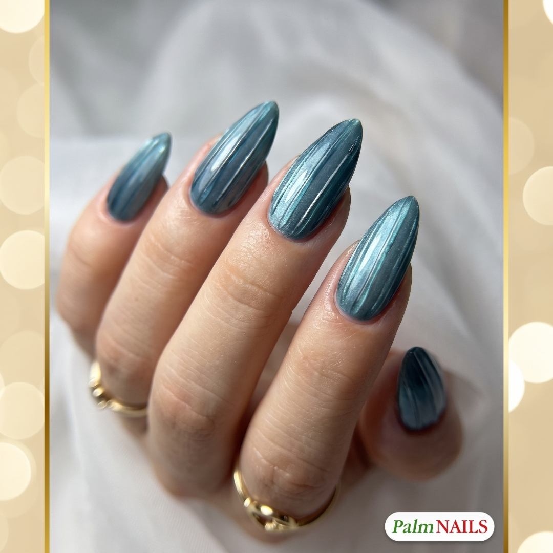 Palm Nails