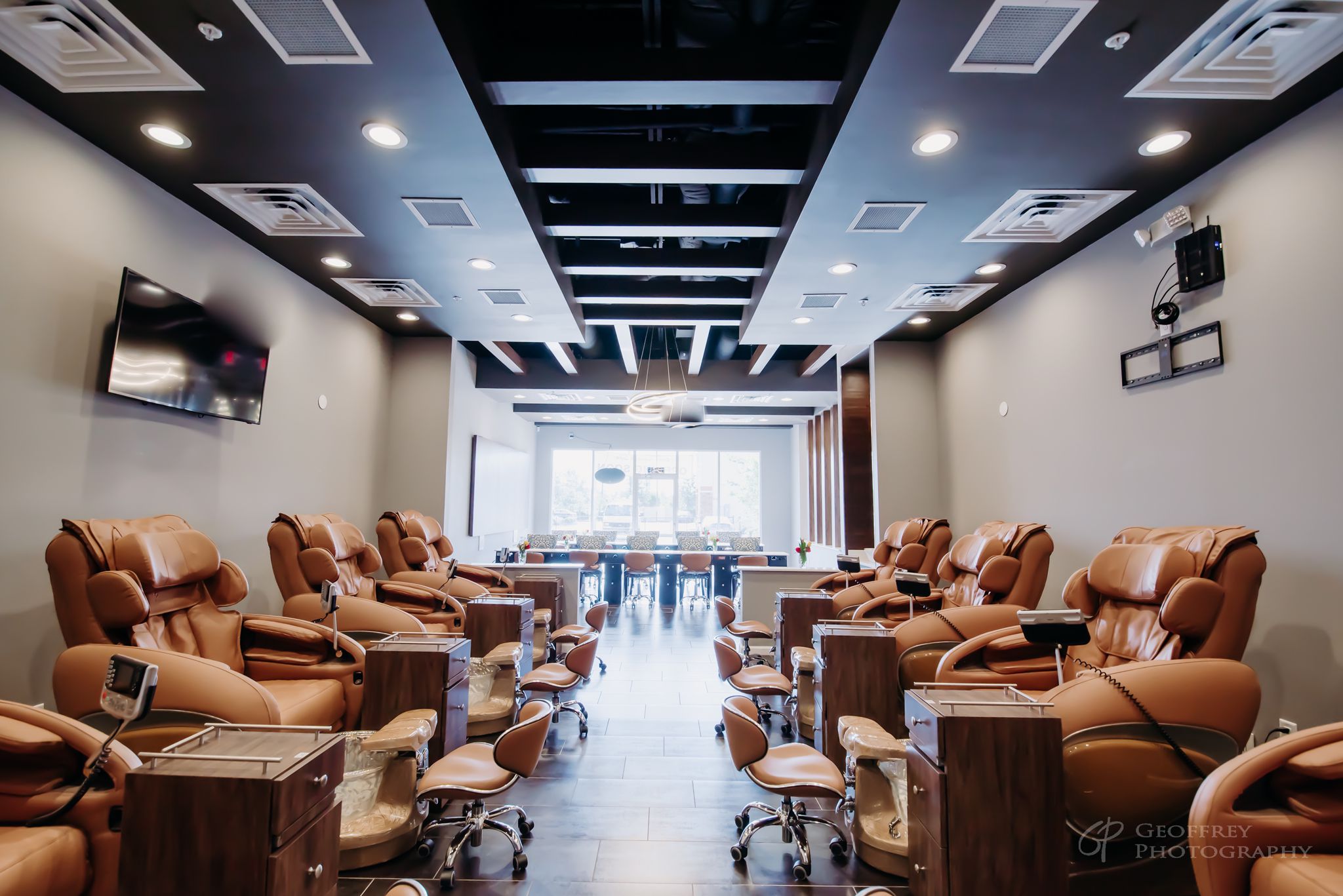 Nails Salon 33558