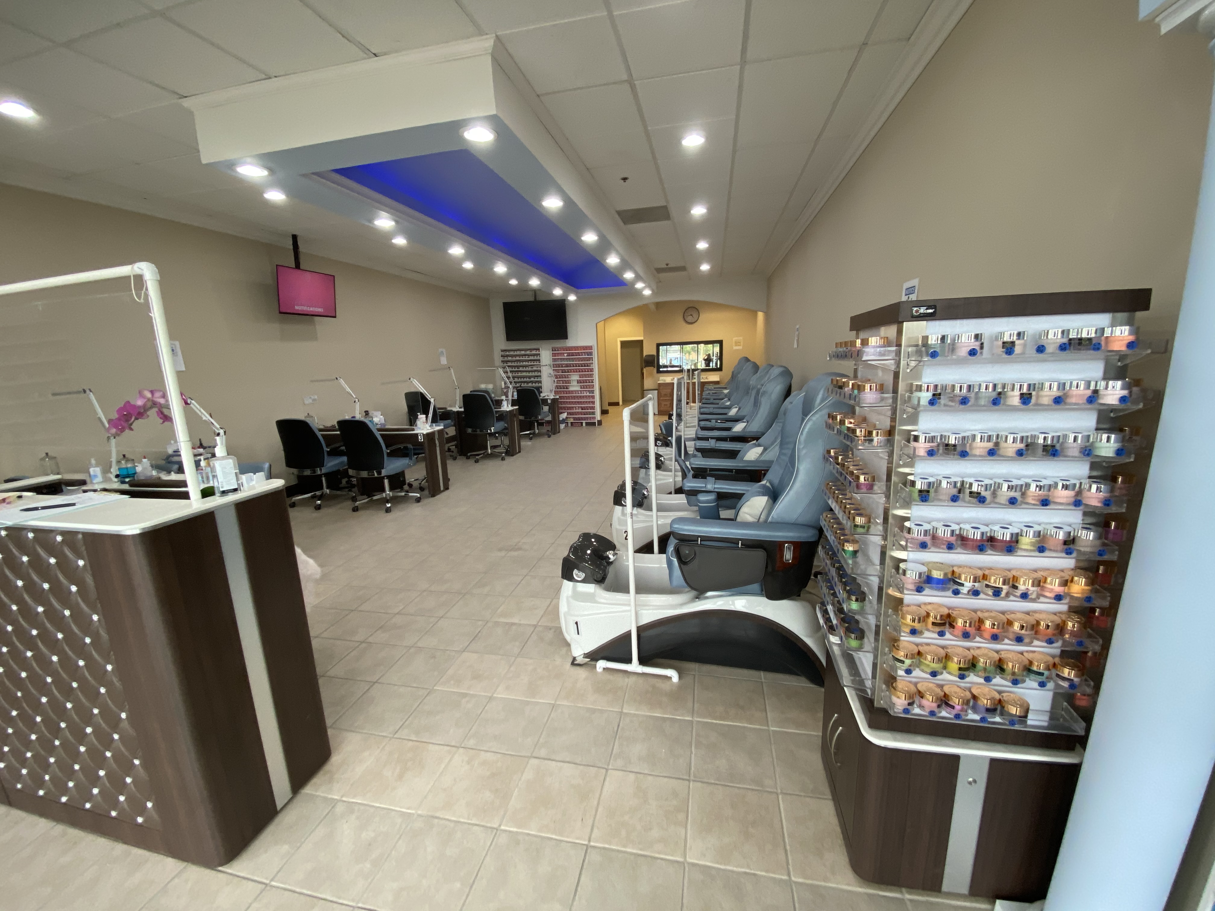 Hitech Nails &amp; Spa | Nail salon 93611 | Clovis CA
