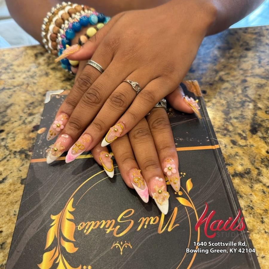 Nail studio Bowling Green, KY 42104