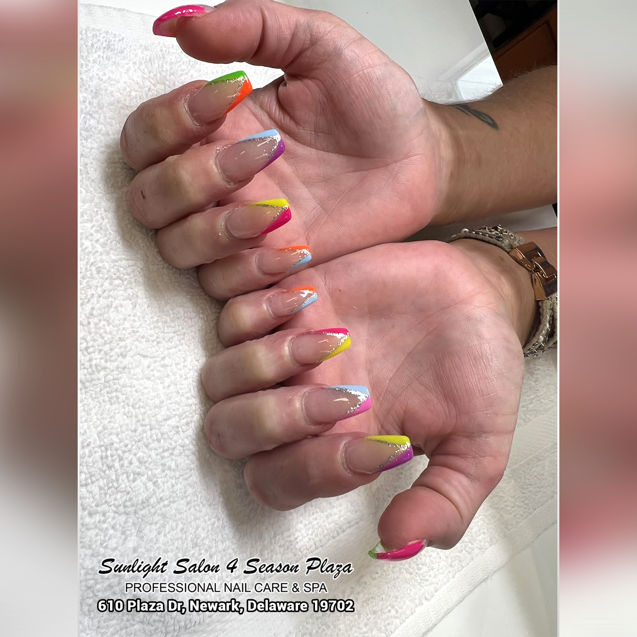 Sunlight Salon 4 Season Plaza