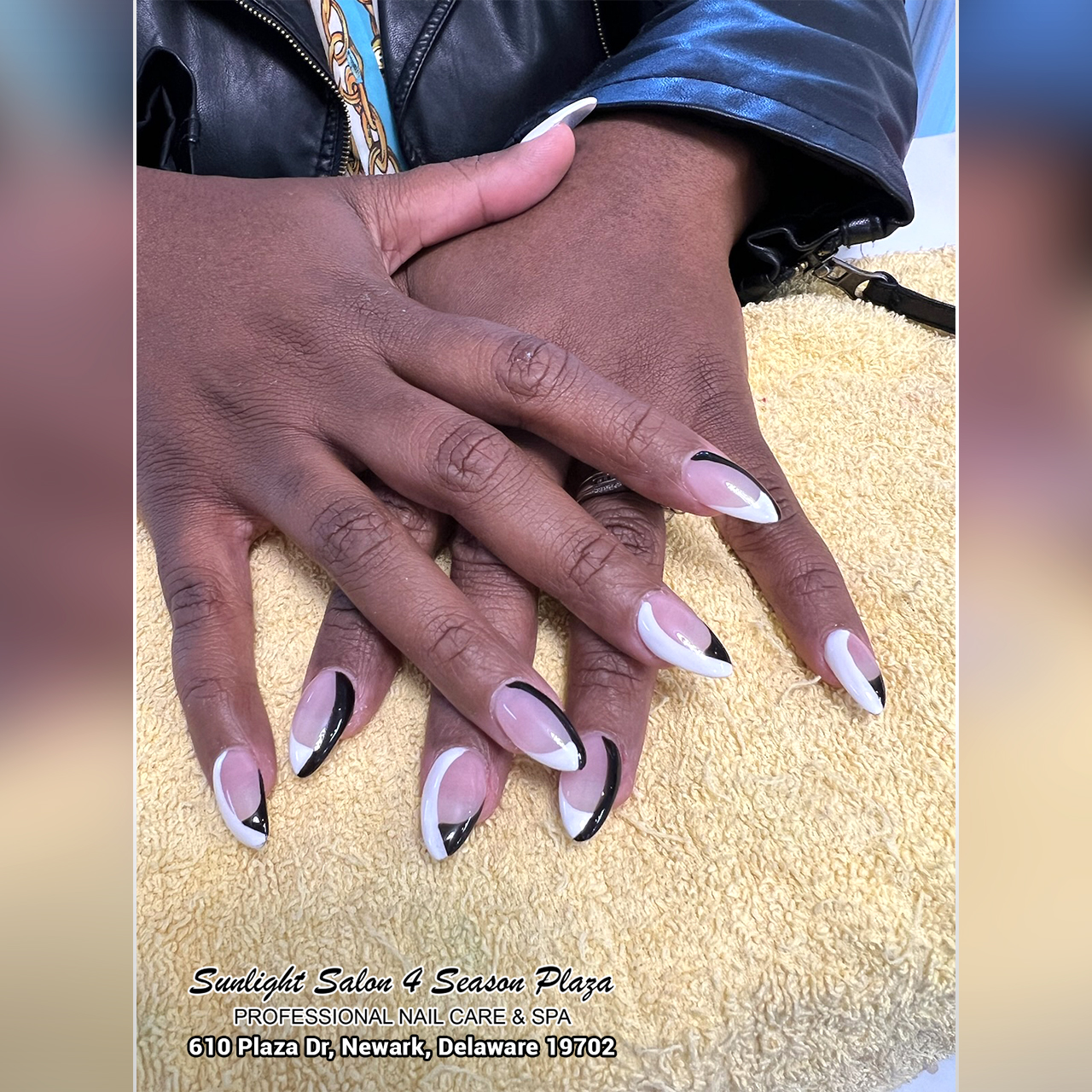 Sunlight Salon 4 Season Plaza