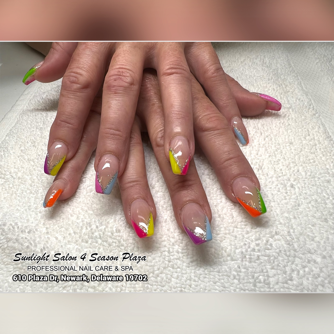 Sunlight Salon 4 Season Plaza