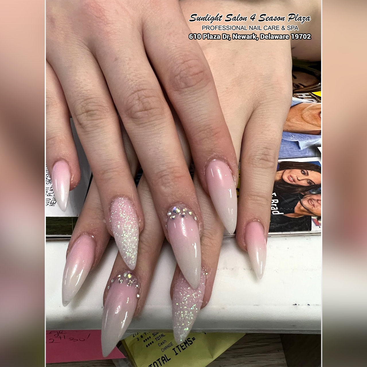 Sunlight Salon 4 Season Plaza