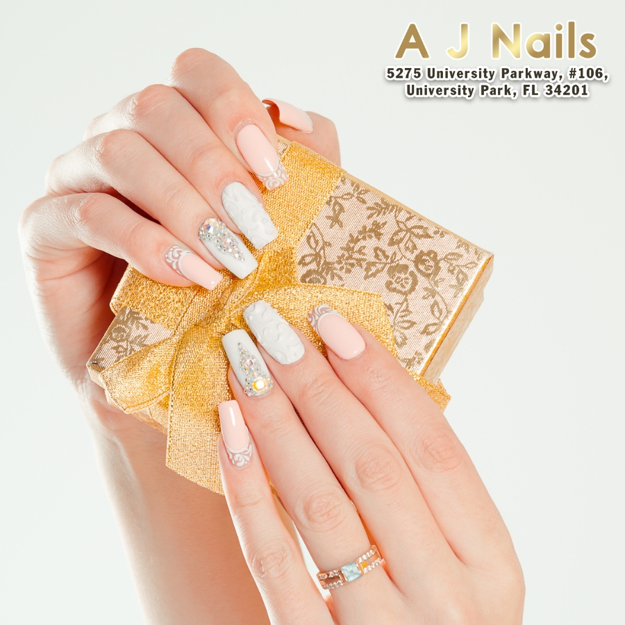 A-J-Nails-salon-in-University-Park-FL-34201_2