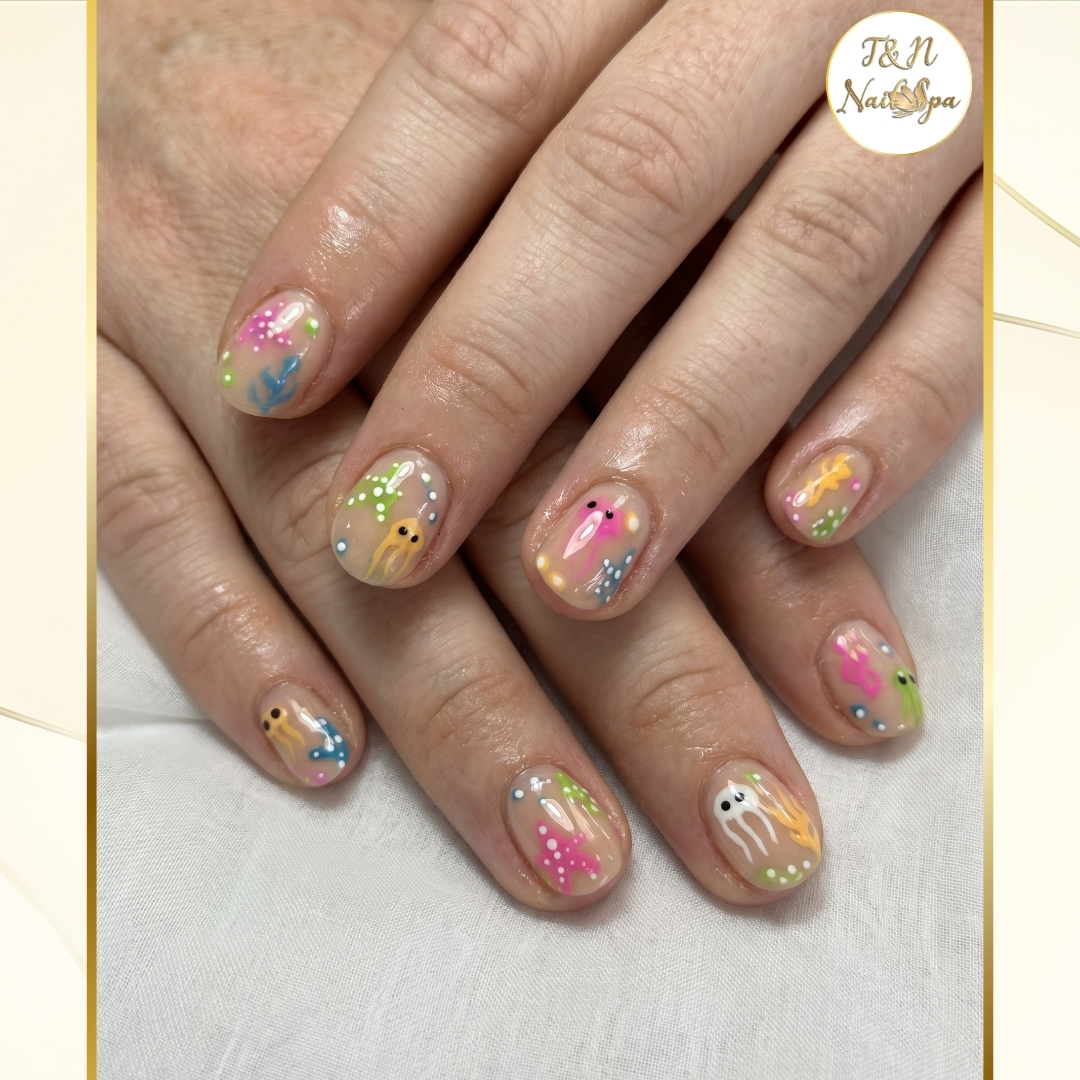 T N Nails & Spa