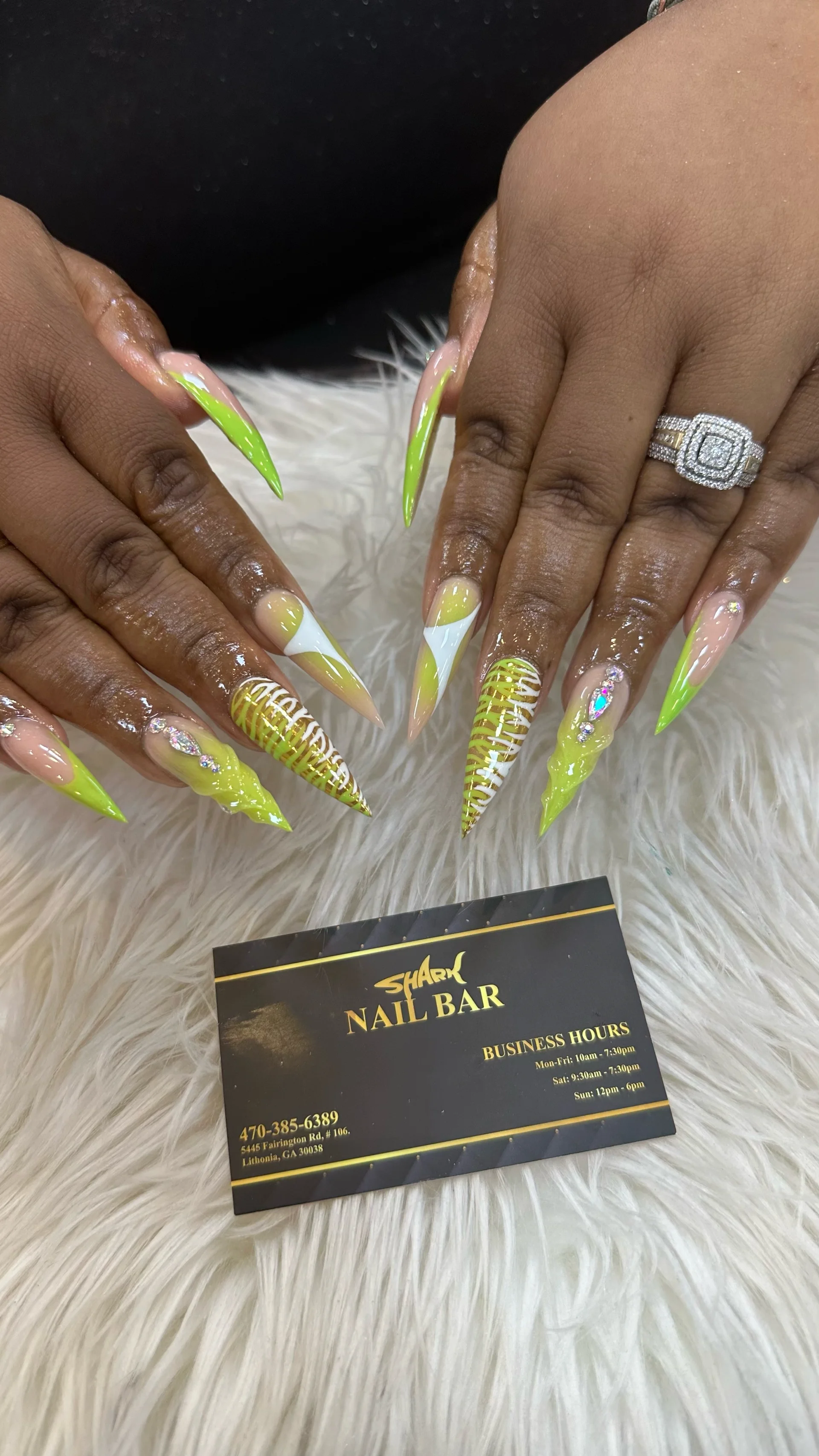 SHARK NAIL BAR | Sep 14