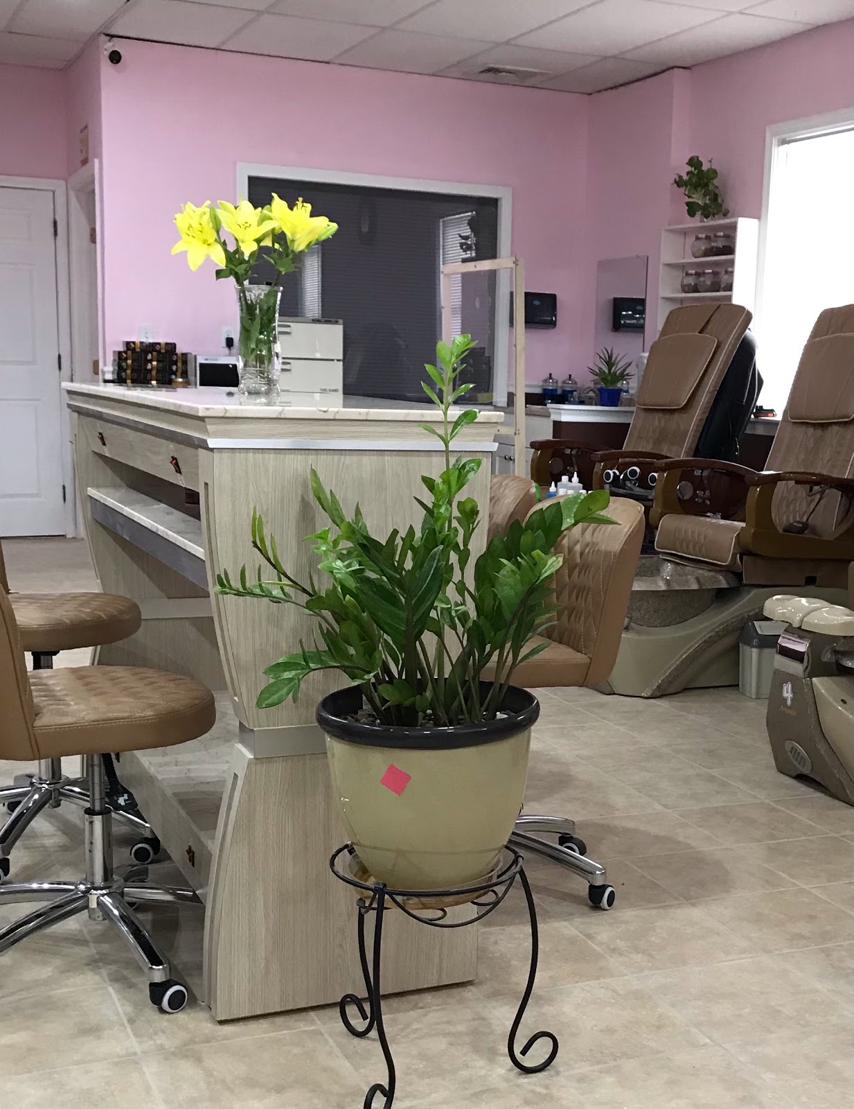 Peony Nails &amp; Spa