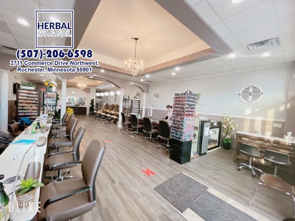 Nails Salon 55901