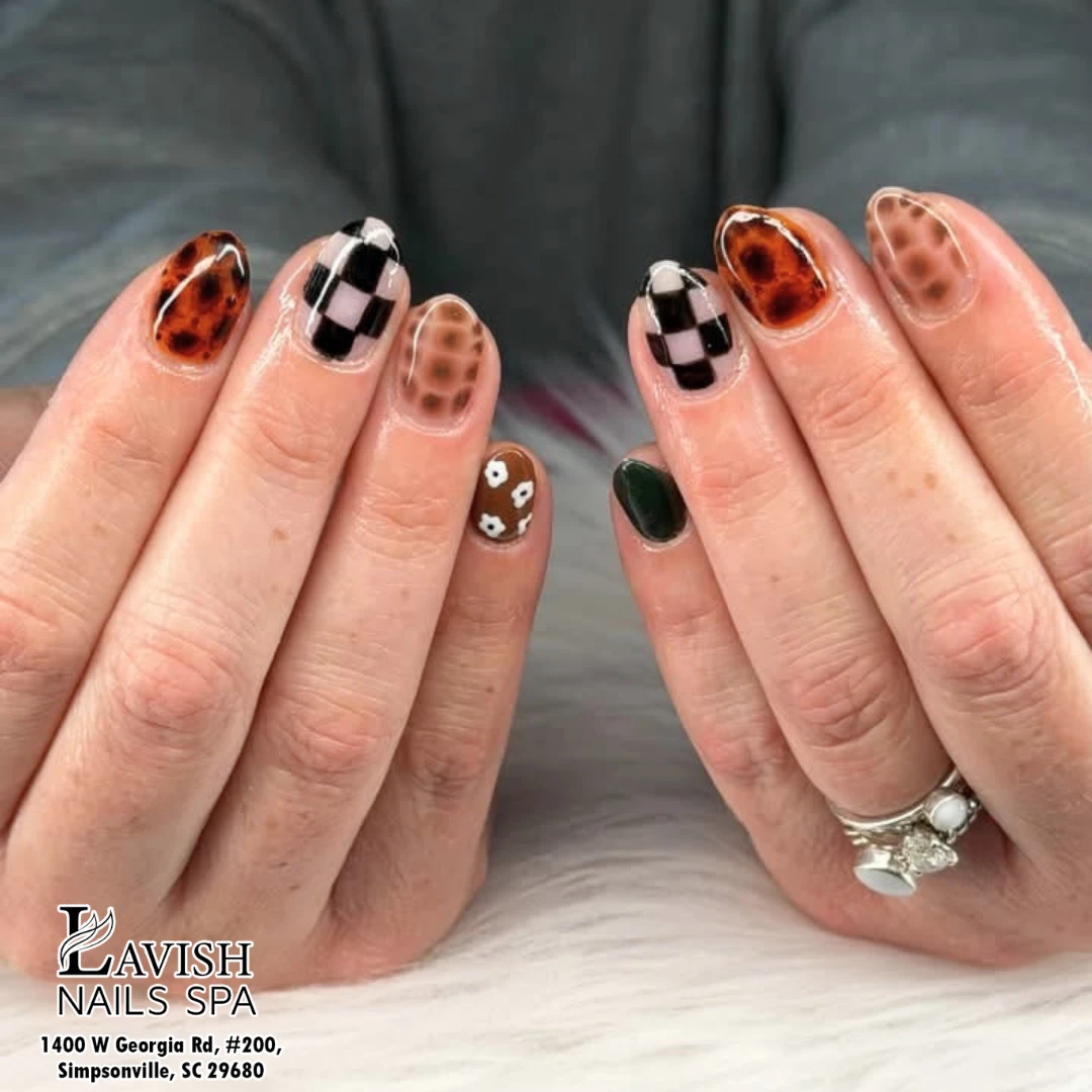 Lavish Nails Spa
