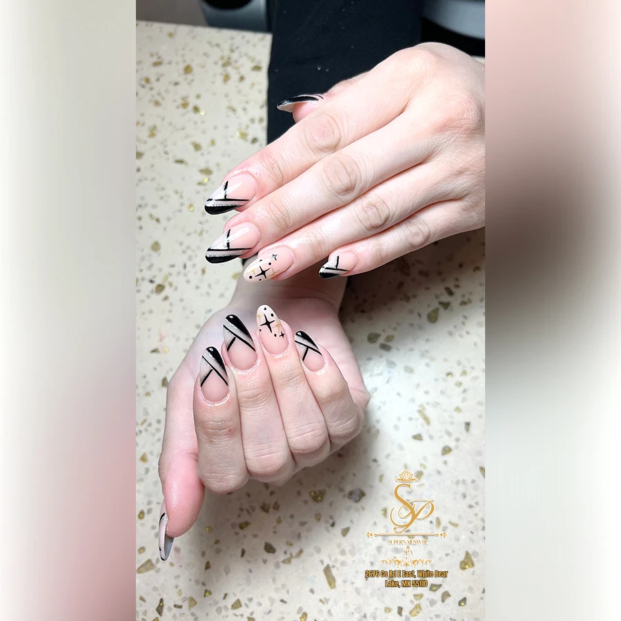 Super Nails
