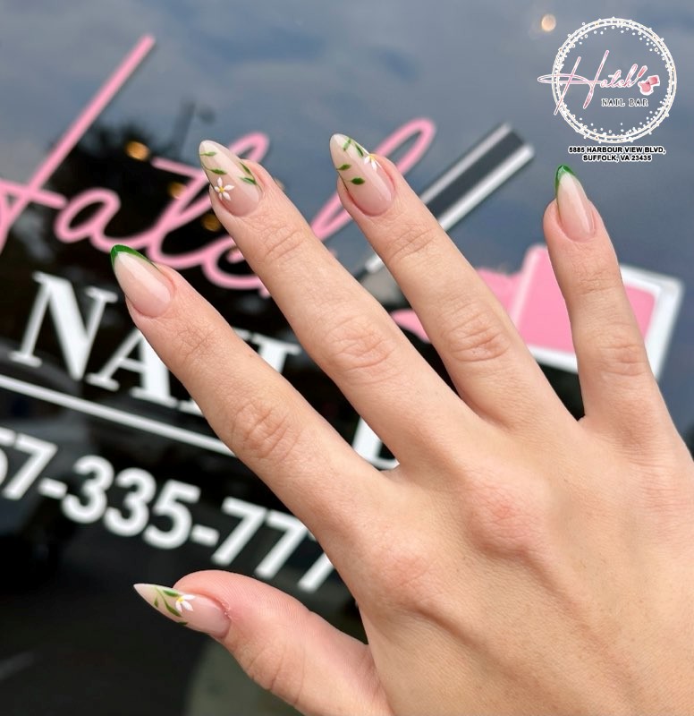 Hatch Nail Bar 241125 (2)